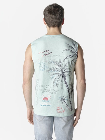 KOROSHI Футболка в Зеленый: спереди