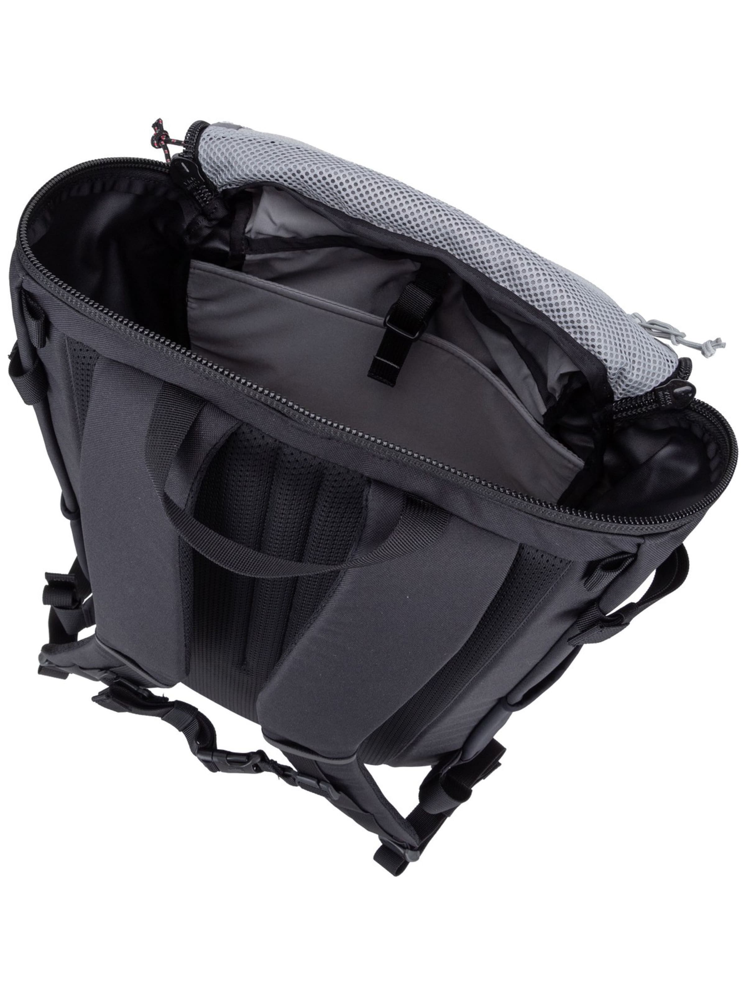 FJALLRAVEN Backpack in Black
