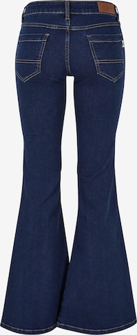 Urban Classics Flared Jeans in Blauw