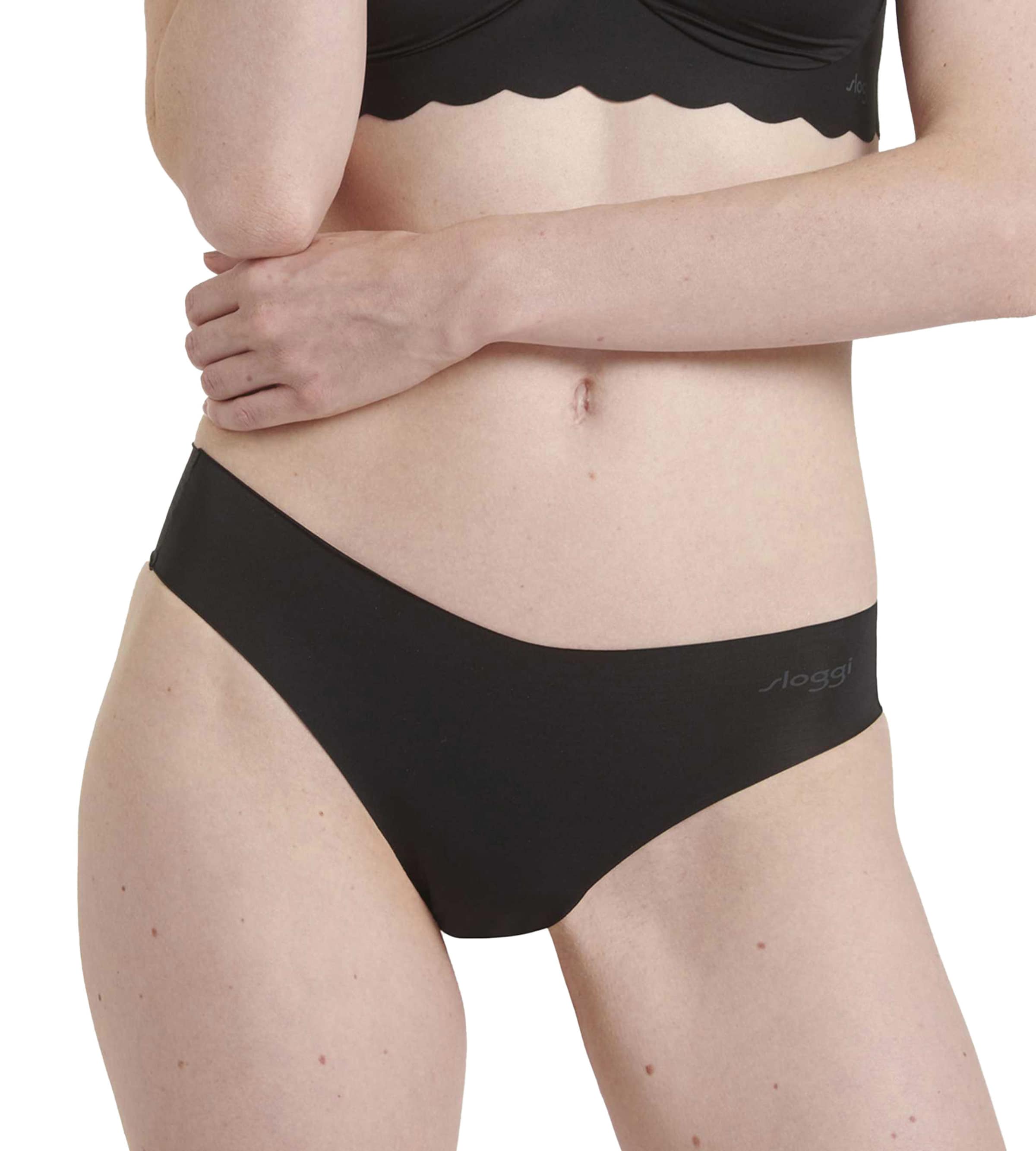 SLOGGI Stringi w kolorze czarny: przód