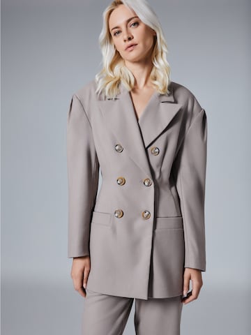 4TAILORS Блейзер 'Dulcet' в Серый: спереди