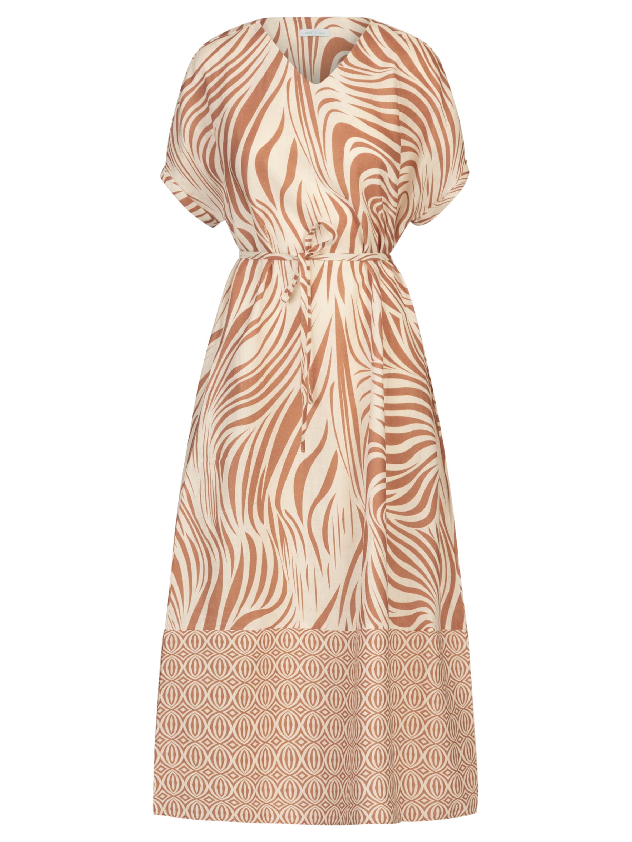 mint & mia Dress in White: front