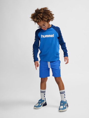 T-Shirt fonctionnel 'BOYS' Hummel en bleu