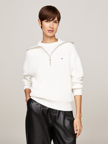 TOMMY HILFIGER Trui in Beige: voorkant
