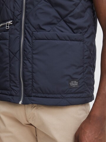 Gilet 'Olas' Casual Friday en bleu