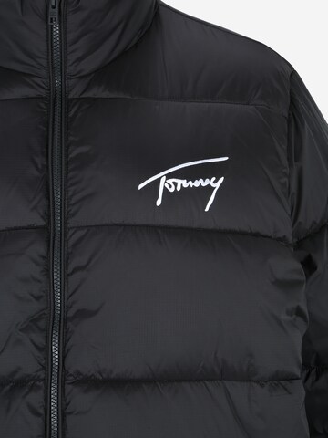 Tommy Jeans Plus Přechodná bunda – černá