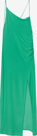 Rochie de seară de la Pull&Bear pe verde: față