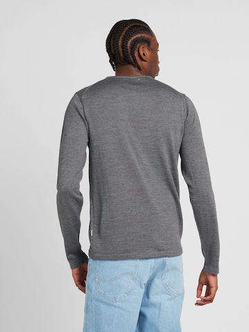 Casual Friday Regular Fit Pullover in Grau