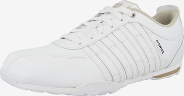 Baskets basses K-SWISS en blanc : devant