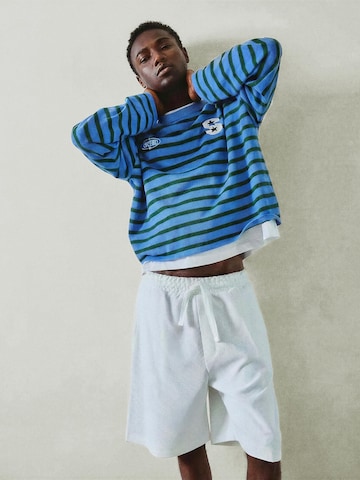 Bershka Loose fit Pants in White