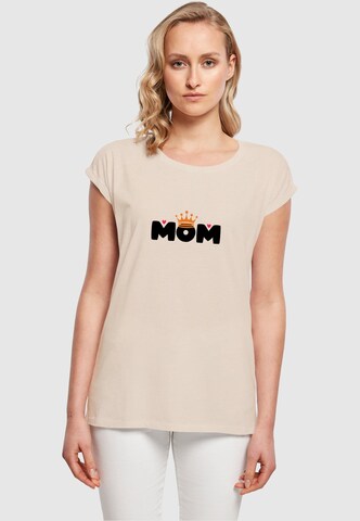 Merchcode Shirt 'Mothers Day - Queen Mom' in Beige: voorkant