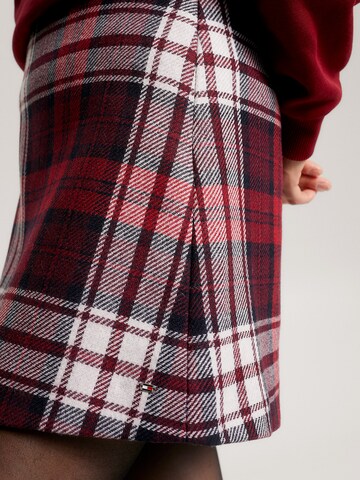 TOMMY HILFIGER Skirt in Red