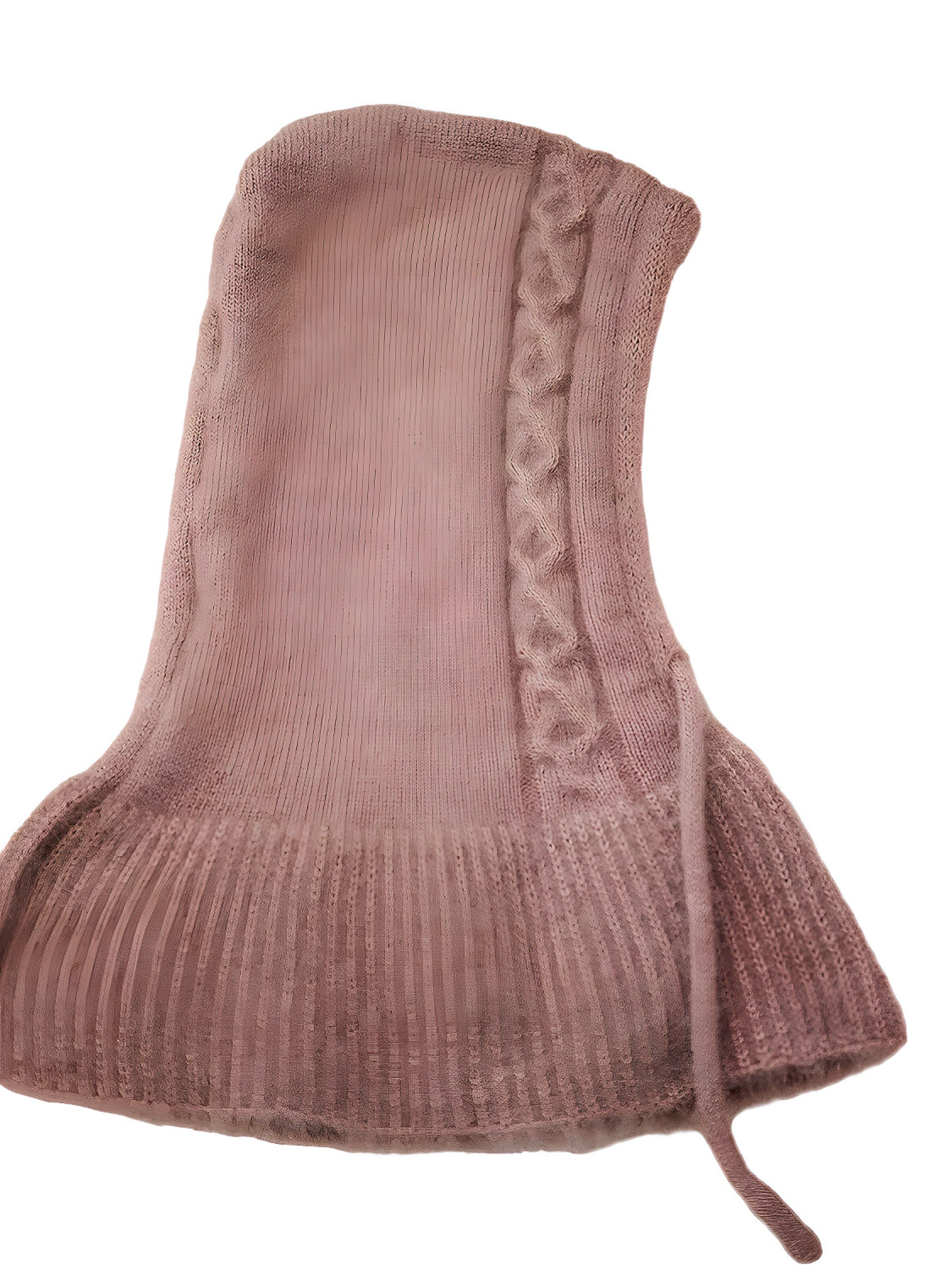 Lumera Beanie in Grey: front