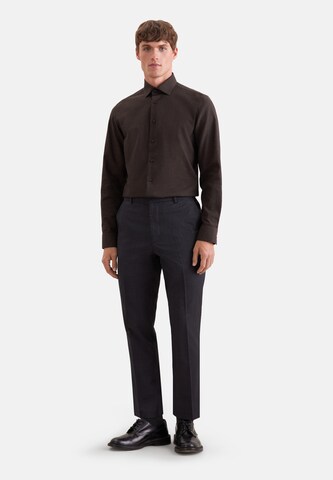 SEIDENSTICKER Slim Fit Hemd in Braun