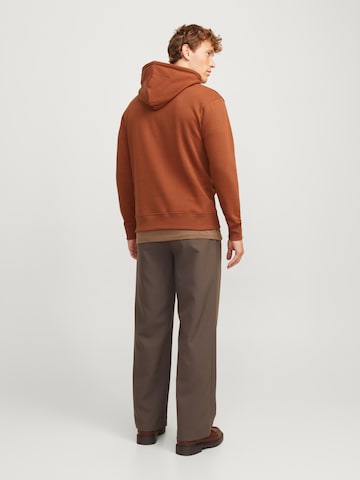 JACK & JONES Sweatshirt 'JORVESTERBRO' in Bruin