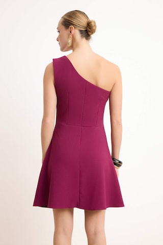 Trendyol - Vestido em roxo
