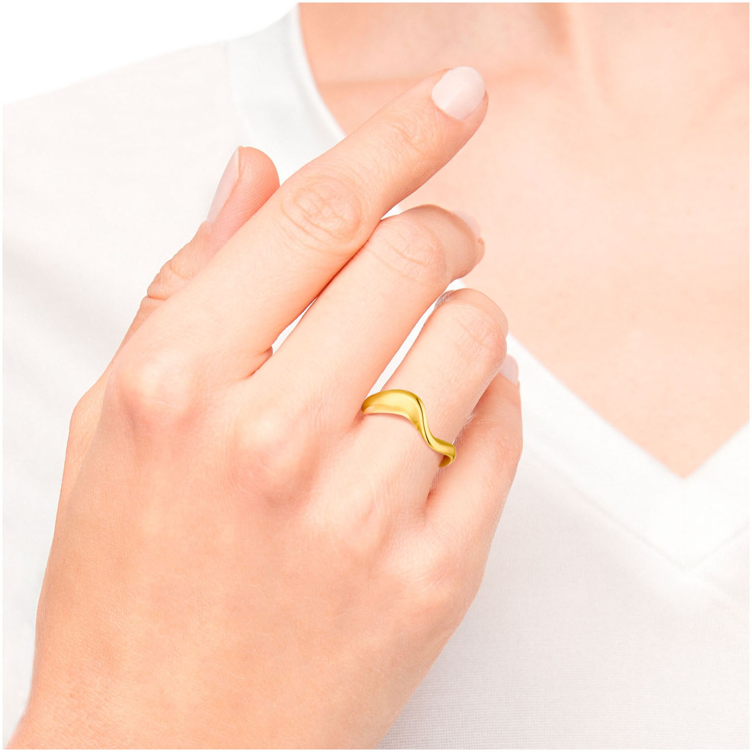 s.Oliver Ring 'Welle' in Gold