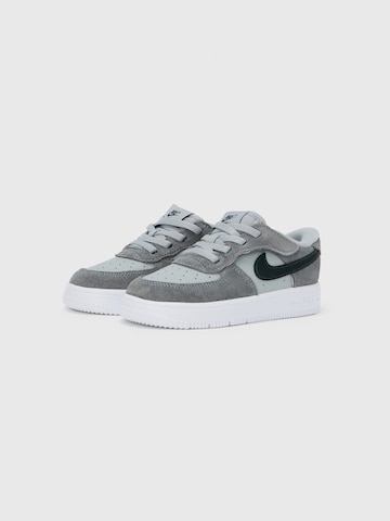 Sneaker 'Force 1 EasyOn BT Essential+' de la Nike Sportswear pe gri