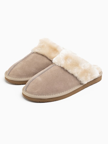 Pantoufle 'Chesney' Minnetonka en beige