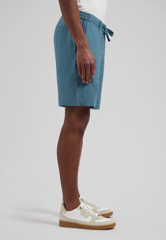 Dstrezzed Regular Shorts 'Logan' in Blau