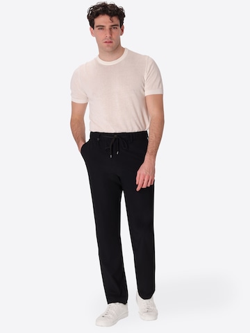 Distretto12 Loosefit Chino 'T. ACTIVE' in Zwart: voorkant