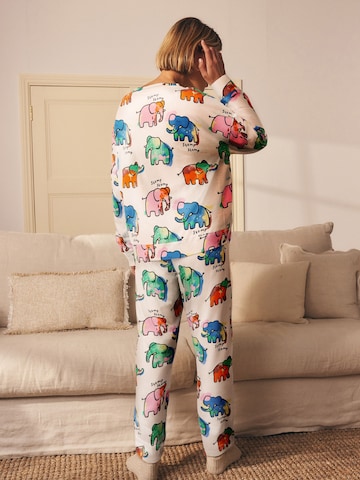 Pijamale 'Loros' de la Next pe bej