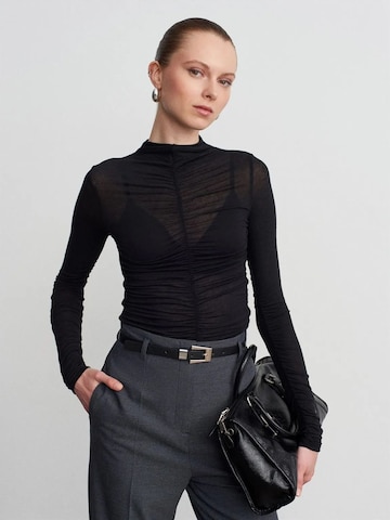 Dilvin Shirt in Black
