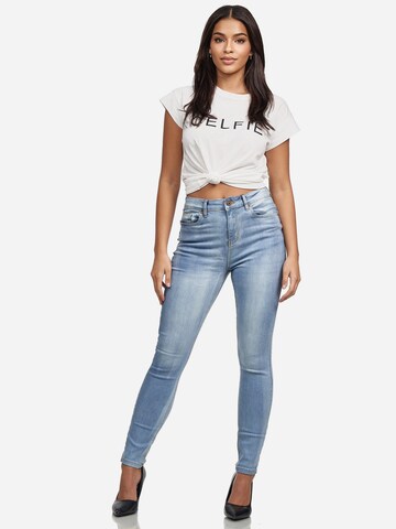 Tazzio Skinny Jeans 'F101' in Blau