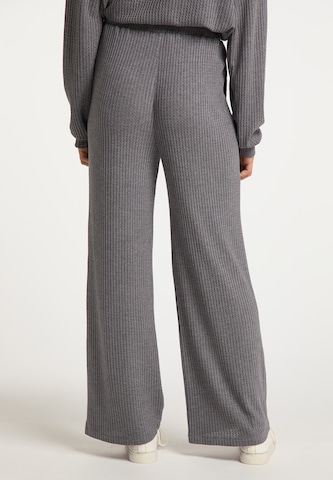 IZIA - Perna larga Calças em cinzento