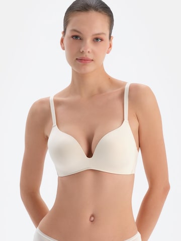 Dagi T-shirt BH i beige: forside