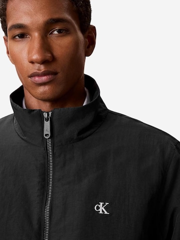 Calvin Klein Jeans - Abrigo de entretiempo 'LV04RG500G' en negro
