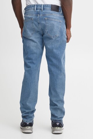 Casual Friday - Tapered Calças de ganga 'Karup' em azul