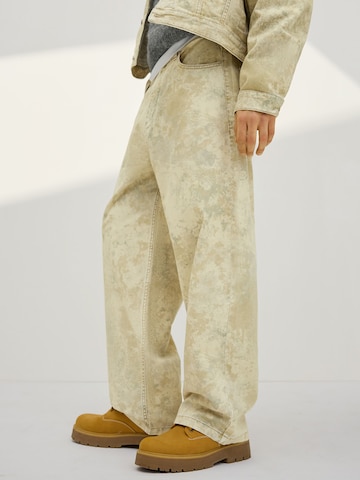 Barrel Jeans di Bershka in verde: frontale