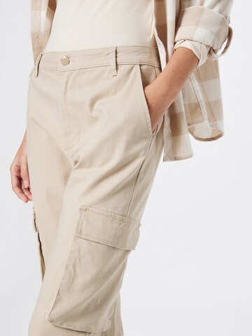 Effilé Pantalon cargo 'Betsy' ONLY en beige