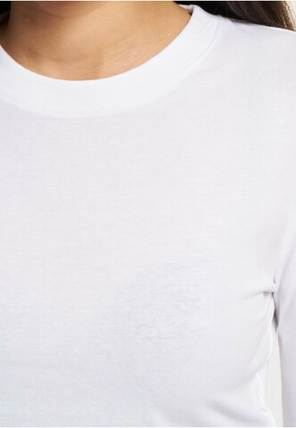 Tricou de la DEF pe alb