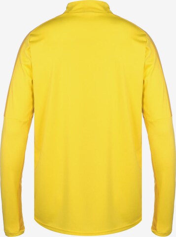 T-Shirt fonctionnel 'Academy 23' NIKE en jaune