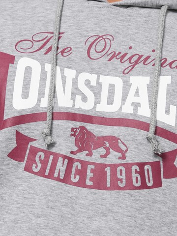 Sweat-shirt 'Stotfield' LONSDALE en gris