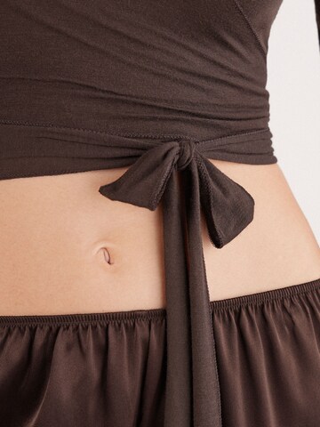 INTIMISSIMI Shirt 'Ultralight' in Braun