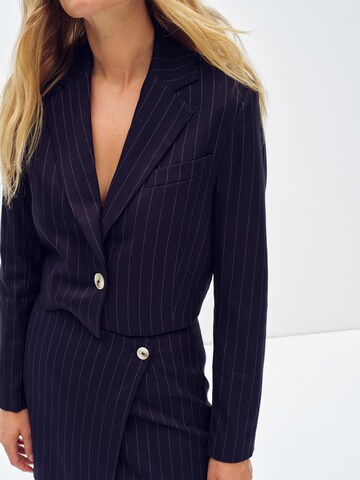 ABOUT YOU x Toni Garrn Blazer 'Isabelle' in Blue