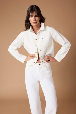 Giacca di mezza stagione di Trendyol in beige: frontale