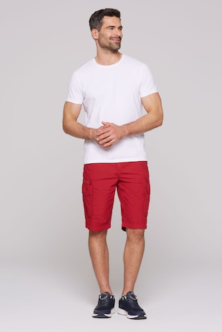 CAMP DAVID Regular Shorts in Rot
