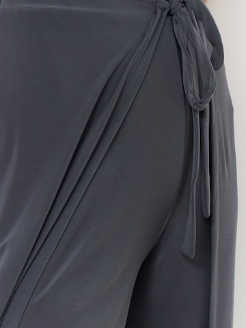 Trendyol Широкий Штаны в Серый