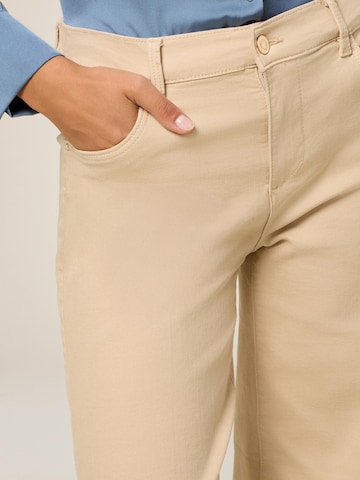 oltre Baggy Trousers in Beige