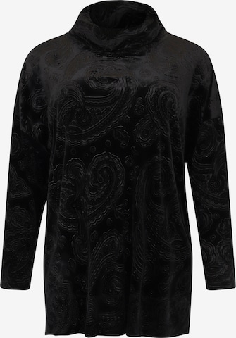 Yoek Sweater in Black: front