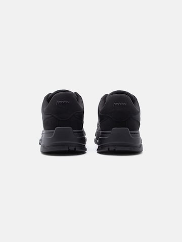 HUGO Rövid szárú sportcipők 'Yarrow' - fekete