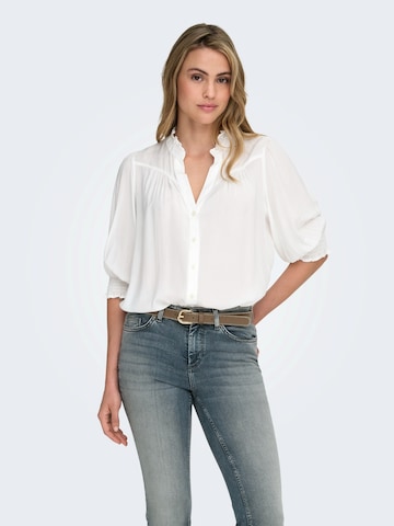 ONLY - Blusa 'ONLRAYA' en blanco: frente
