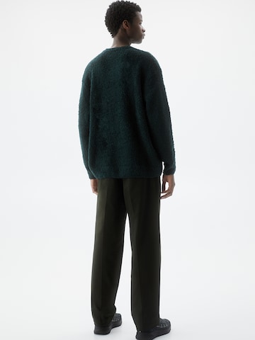 Regular Pantalon à plis Pull&Bear en vert