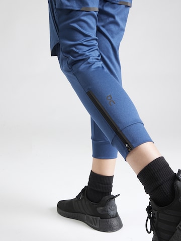 Effilé Pantalon de sport On en bleu