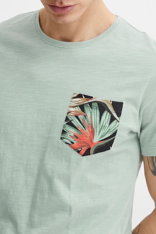 T-Shirt 11 Project en bleu