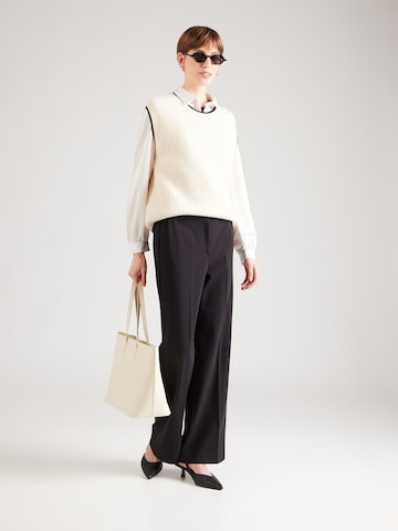 COMMA Wide leg Pleated Pants in Black